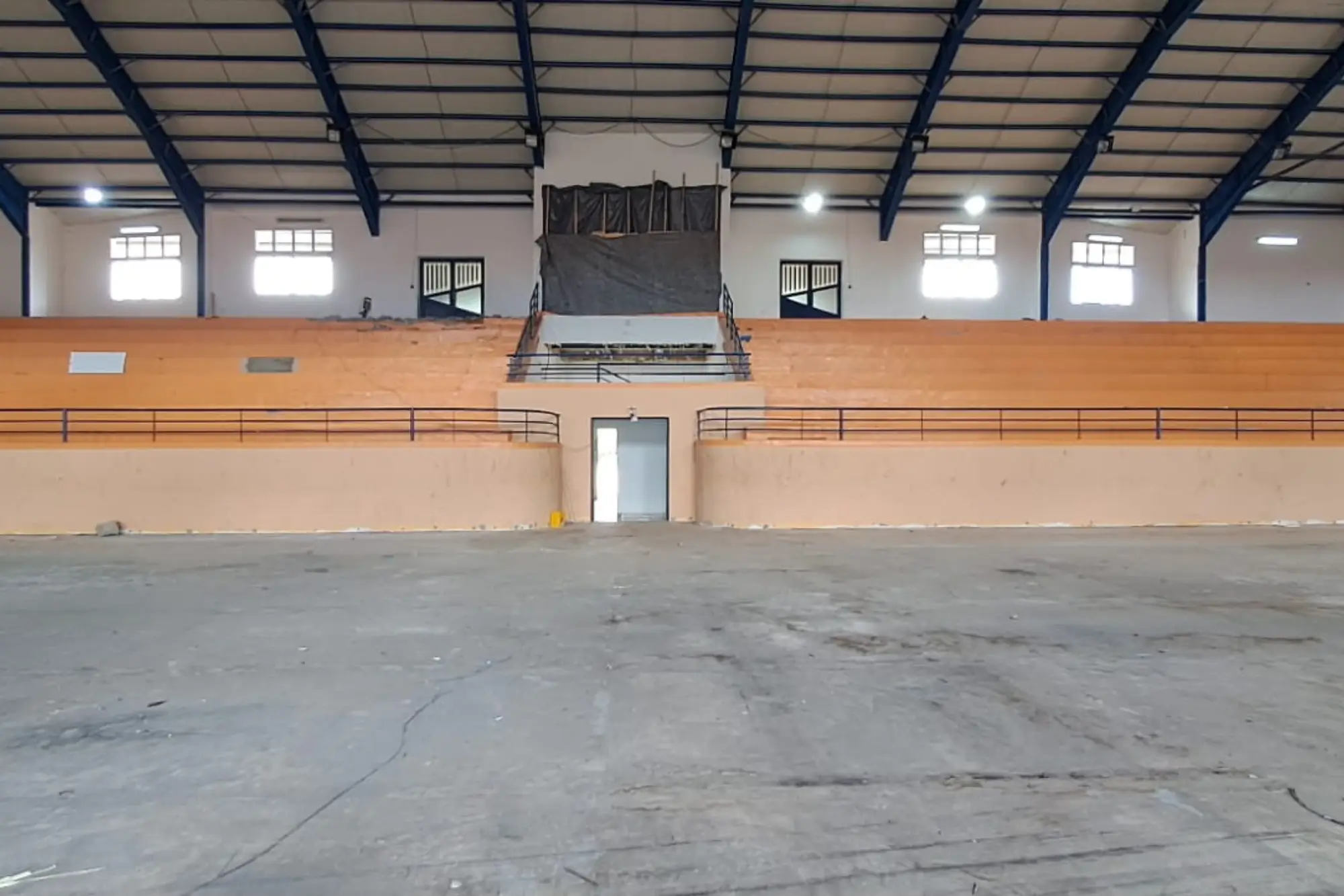 terrains de sports, gymnases et piscine (2)
